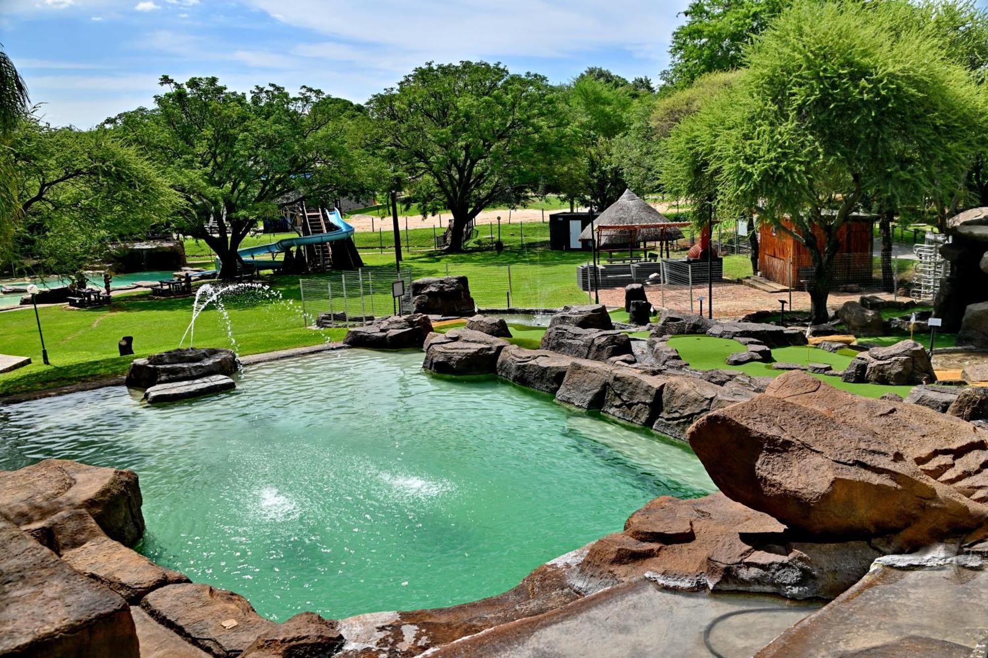 Seasons Golf, Leisure, Spa Hartbeespoort Extérieur photo
